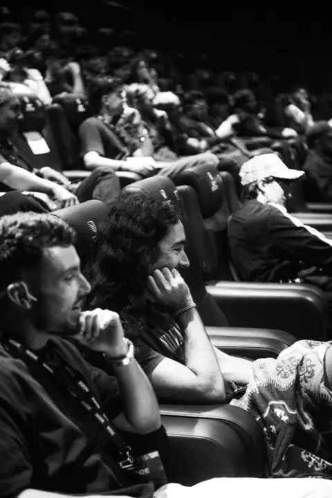 Entrada, público y networking, NODE 2026